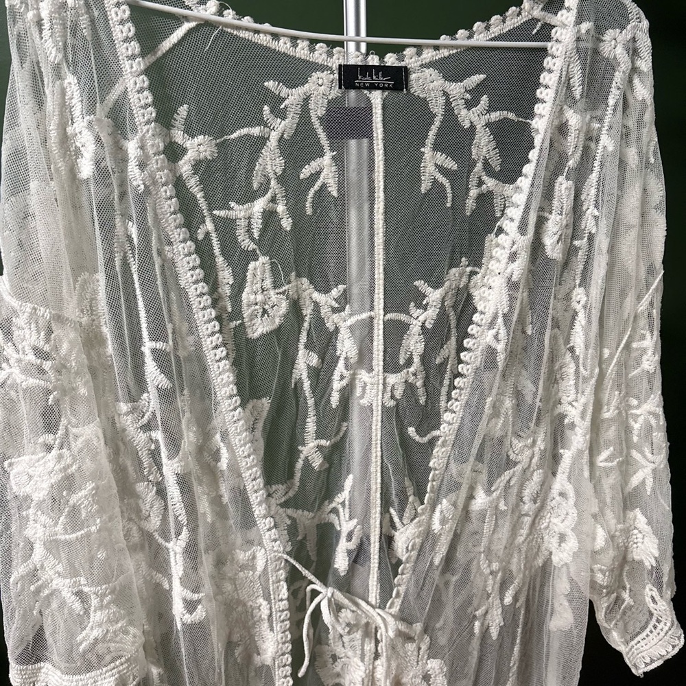 Nicole Miller White Embroidered Lace Bathing Suit Cover-Up